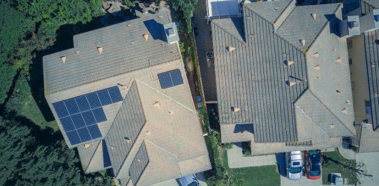 Paneles solares en tu casa: 5 dudas que todo el mundo tiene antes de instalarse (y sus respuestas reales)