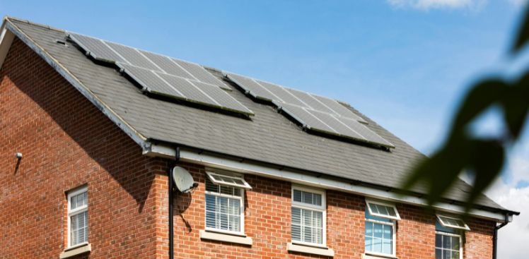 ¿Por qué enero es el mejor momento para instalar paneles solares en tu casa? (y cómo adelantarte en diciembre)